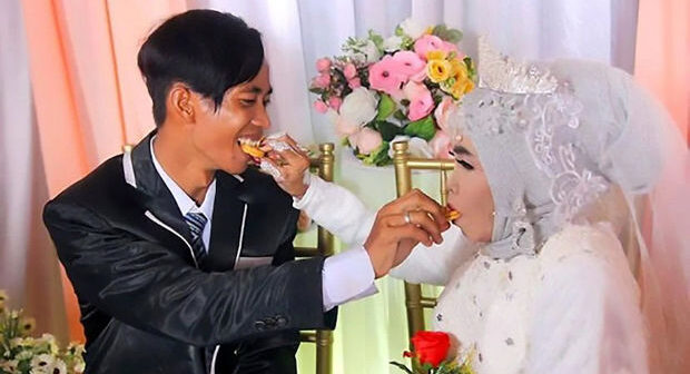 23 yaşlı gənci övladlığa götürdü, sonra ona ərə getdi – FOTO