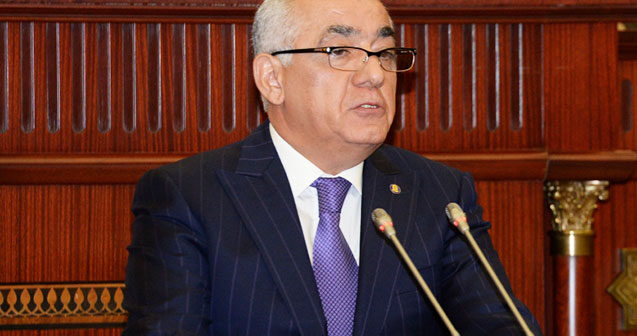 Baş Nazir Əli Əsədov Xüsusi karantin rejiminin sərtləşdirilməsi ilə bağlı əlavə tədbirlər barədə qərarı təsdiqləyib