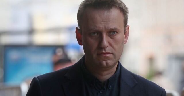Həkimlər Navalnının Almaniyaya aparılmasına icazə verməyib