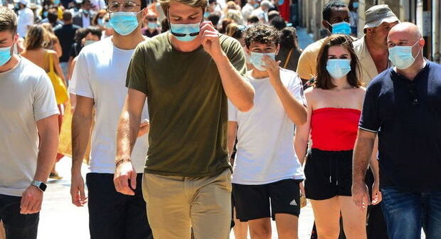 İsveç koronavirusa təslim oldu: Karantinə hazırlaşır