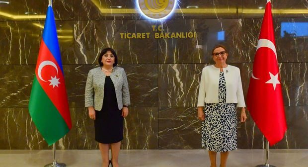 Milli Məclisin sədri Türkiyənin Ticarət naziri ilə görüşüb