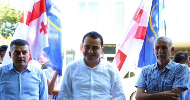 Gürcüstanda deputatlığa namizəd Zaur Darğallının seçkiöncəsi təbliğat-təşviqat kampaniyası uğurla davam edir.