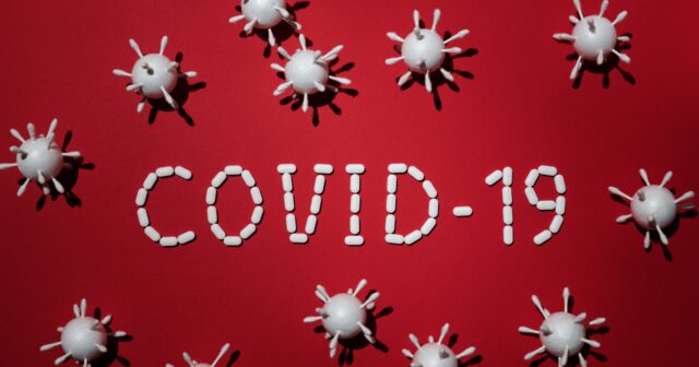 Azərbaycanda nazirliyin 26 əməkdaşı koronavirusa yoluxub, biri ölüb – RƏSMİ