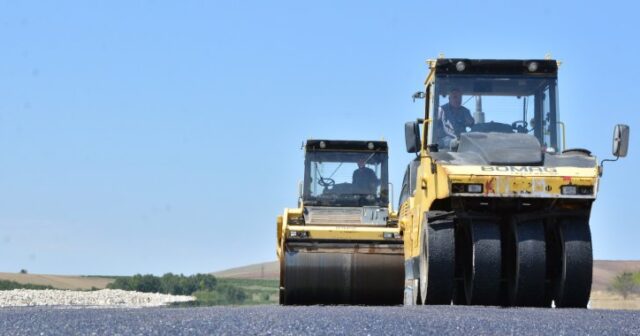 Şamaxı rayonunun Kələxana kəndinin yolu yenidən qurulur – FOTOLAR