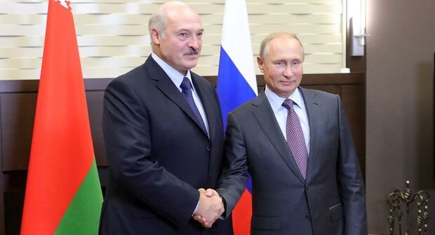 Putin: “Belarus Rusiyanın COVID-19 peyvəndini əldə edəcək ilk ölkə olacaq”