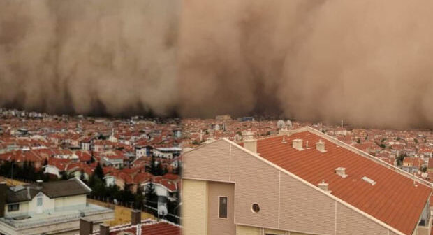 Qum fırtınası Ankarada fəsadlara səbəb oldu – FOTO/VİDEO