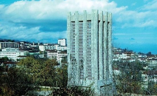 Vaqif məqbərəsi Şuşanın işğalından əvvəl və indi – FOTO