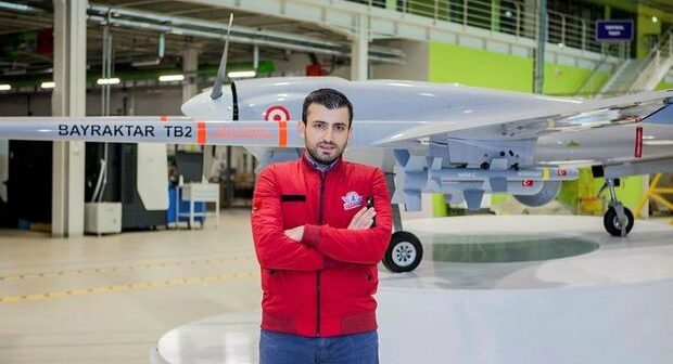 Səlcuk Bayraqdar Azərbaycana şeir həsr edib – FOTO
