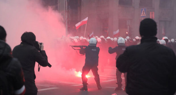 Varşavada millətçilərin yürüşü vandallıqla yekunlaşdı