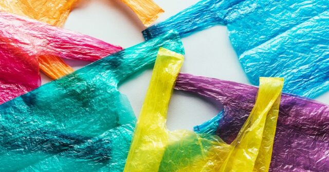 Polietilen torba və plastik stəkan satanların cərimələnməsi ilə bağlı layihə ilk oxunuşda təsdiqləndi