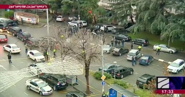 Tbilisinin mərkəzində insident: 10 nəfər girov götürüldü