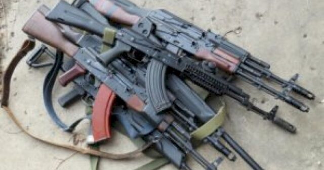 Qarabağdan Ermənistana silah axını davam edir