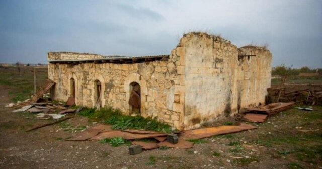 İranlı fotoqraf Alxanlıdakı məscidin görüntülərini yaydı – Fotolar