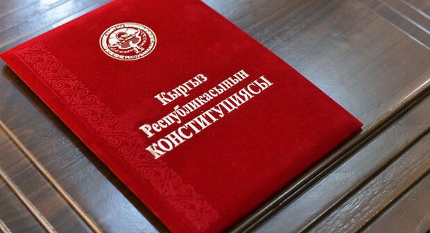 Qırğızıstanda rus dilinin rəsmi statusu ilə bağlı qərar verildi