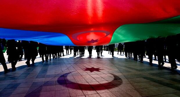 Əlamətdar bayram: Üçrəngli Bayrağımız Qarabağın ürəyində dalğalanır