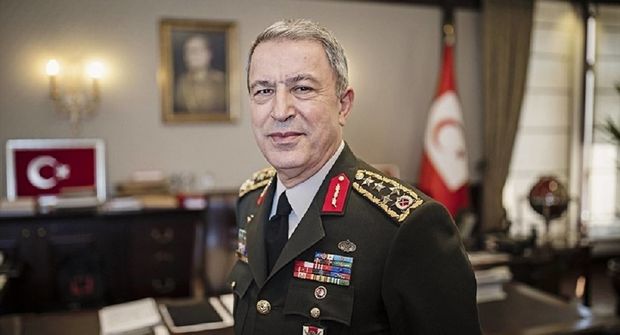 Hulusi Akardan Azərbaycana qələbə təbriki