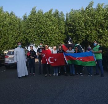 Küveytdə Azərbaycanın tarixi qələbəsinə həsr olunmuş avtoyürüş keçirilib – FOTO