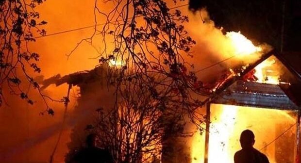 Şəkidə ev partladı: İki nəfər yaralandı