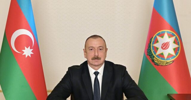 Prezident İlham Əliyev mətbuat konfransı keçirir