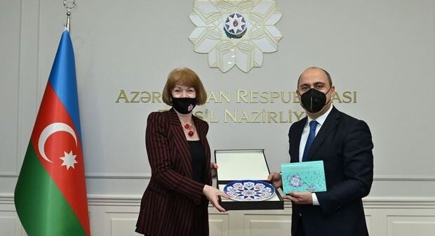 Təhsil naziri Böyük Britaniyanın dövlət naziri ilə görüşüb