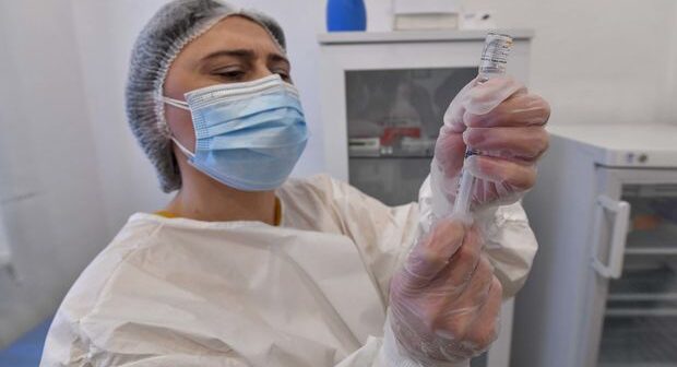 Azərbaycanda iki vaksinin birgə tətbiqinin sınağına icazə verildi