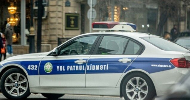 Yol polisi gizli yerdə dayanaraq cərimə yaza bilər? – Açıqlama