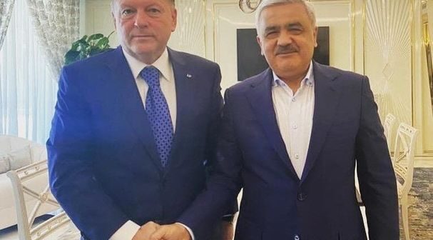 Rövnəq Abdullayev Beynəlxalq Cüdo Federasiyasının prezidenti ilə görüşdü