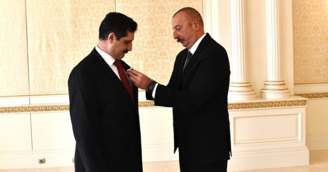 Erkan Özoral təltif edildi – FOTO
