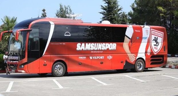 Türkiyədə futbol klubunun avtobusuna hücum edildi – FOTO