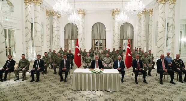 Ərdoğan Ağdamdakı Monitorinq Mərkəzinin türkiyəli hərbçiləri ilə görüşüb – FOTO