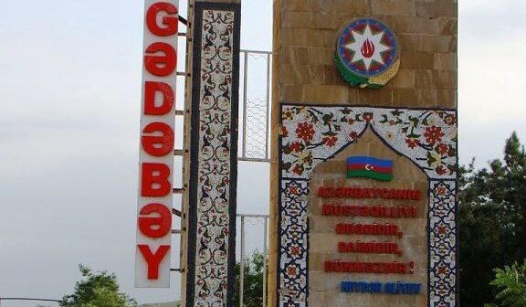 Gədəbəy sakini sel sularına düşərək öldü
