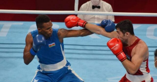Azərbaycan boksçusu yarımfinala çıxıb, medalı təmin edib