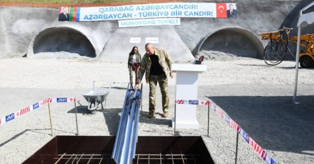 İlham Əliyev və xanımı Murovdağda tunelin təməlqoyma mərasimində