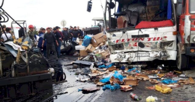 Hacıqabulda sərnişin avtobusu qəzaya uğradı, yaralılar var – Fotolar