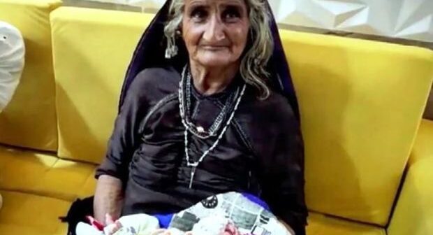 Hindistanda 70 yaşlı qadın ilk dəfə ana oldu