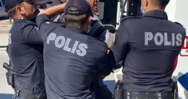 Qəza törədib hadisə yerindən qaçan sürücü: Mən polis rəisiyəm, rəhbərini çağır – VİDEO