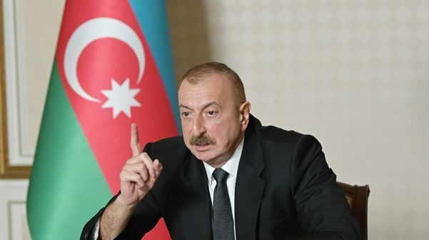 Azərbaycan Prezidenti: “Heç kim bizim daxili işimizə qarışmasın”