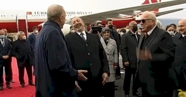 Ərdoğan və Əliyevin Cahangir Əsgərovla zarafatı: “Onun bığı tökülüb” – Video