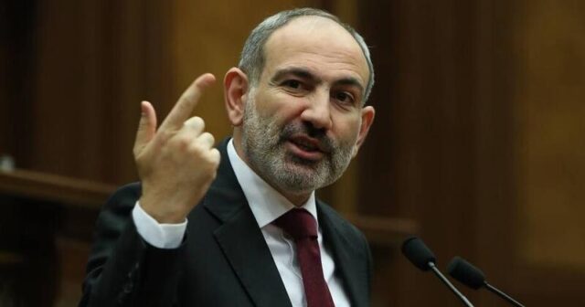 Erməni deputatlar arasında qarşıdurma: “Bu nöqtədən Azərbaycan ərazisi başlanır”