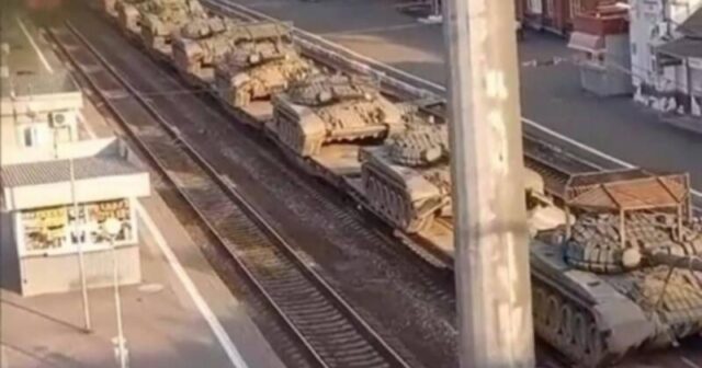Onlarla rus tankı sərhədə doğru irəliləyir – Peyk görüntüləri ÜZƏ ÇIXDI (FOTO/VİDEO)