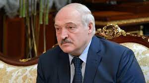 Lukaşenko Ukraynanı hədələdi: “Biz də silaha sarılacağıq“