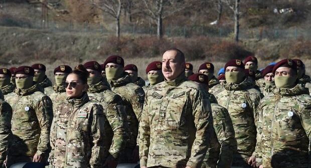 İlham Əliyev Cıdır düzündə himn oxudu – VİDEO