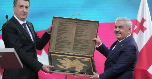 Gürcüstanda Zəfər Günü münasibətilə rəsmi qəbul keçirilib – FOTO