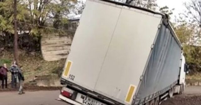 İranlı sürücü Paşinyanın yeni yolunda çuxura düşdü