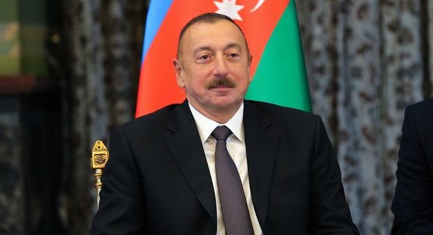Beş nəfərə “Əməkdar memar” fəxri adı verildi – SƏRƏNCAM