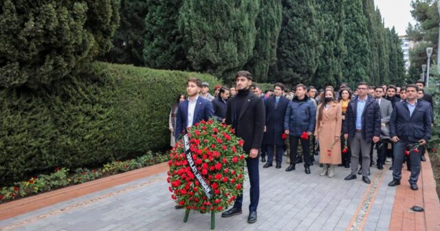 Gənclər təşkilatları tərəfindən Ümummilli lider Heydər Əliyevin xatirəsi yad edildi – FOTO