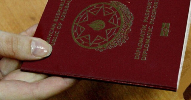Birinci vitse-prezidentə ömürlük diplomatik pasport veriləcək