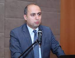 Ali məktəblərdə payız semestrinin imtahan sessiyası əyani təşkil olunacaq – ƏMR