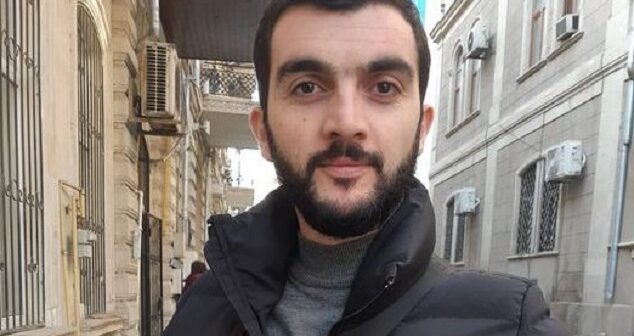 Jurnalist məhkəmədə DÖYÜLDÜ – FOTO