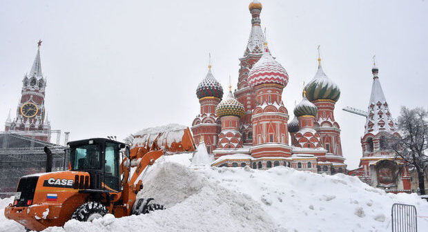 Moskvaya son 72 ilin ən güclü qarı yağıb
